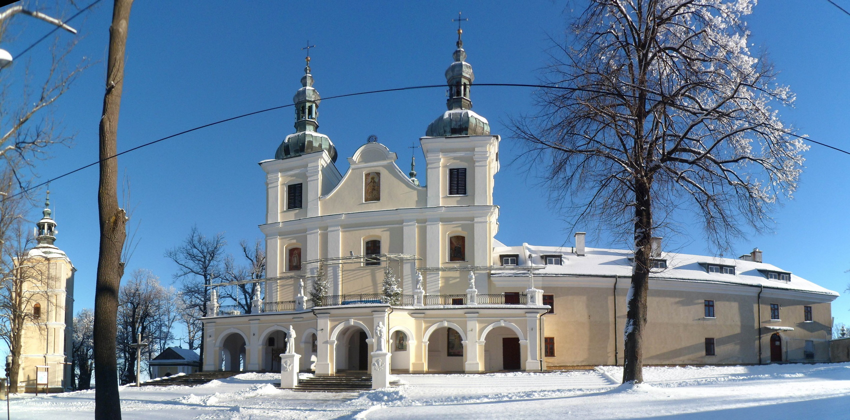 Sylw2014_054.jpg - kościół pw. Znalezienia Krzyża Świętego, 1775 r.i klasztor Franciszkanów